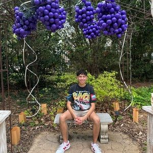 Meet your Posher, Edgar